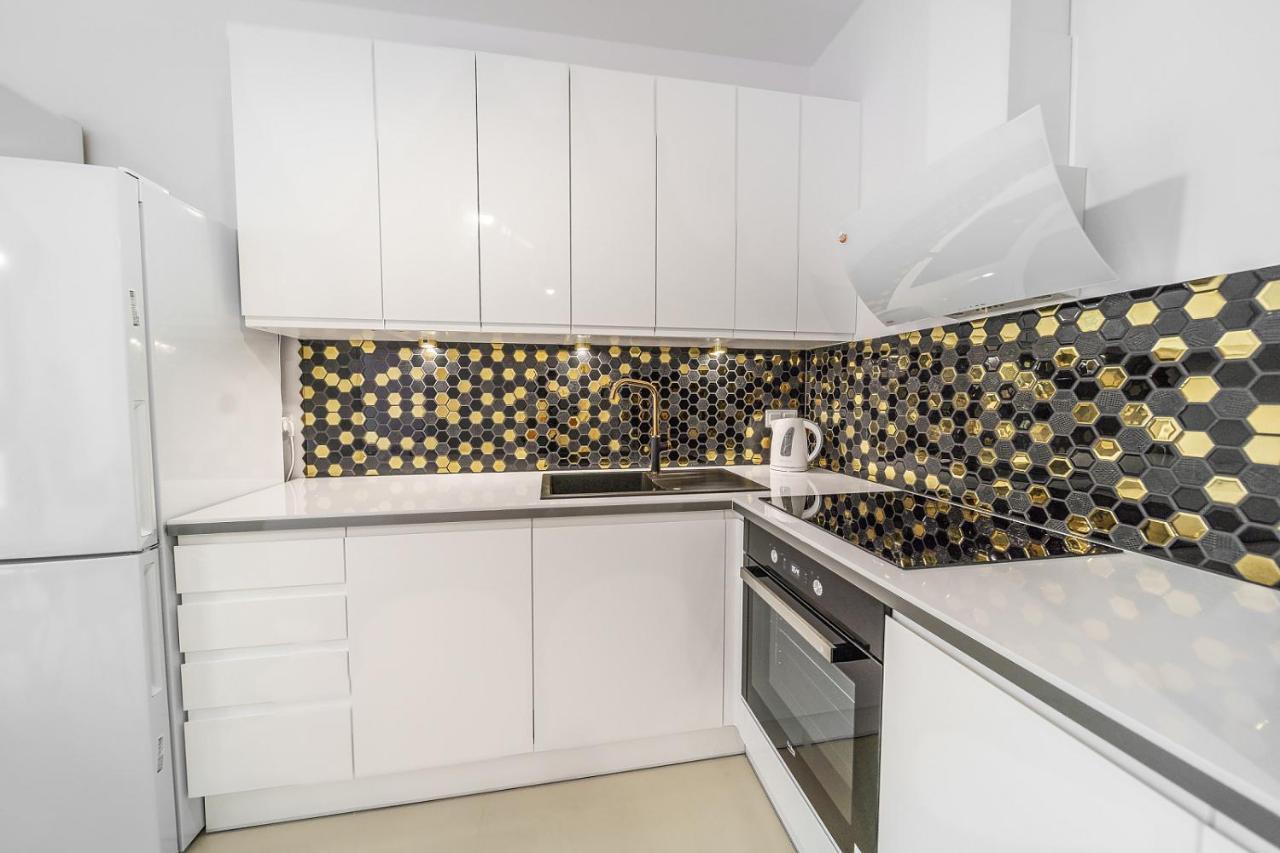 Cozy And Spacious-golden Apartment-city Center&s42 * Warsaw